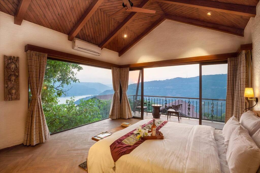 Soul Tree Villa 50 Super Luxury Villa With Heated Plunge Pool And Jacuzzi Lavasa Ngoại thất bức ảnh